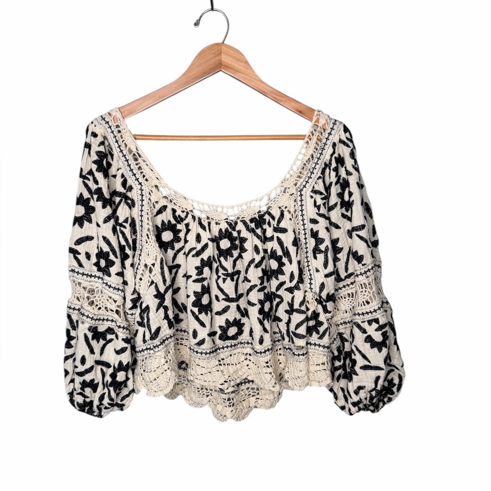 Free People Black and Cream Floral Blouse - Picture 2 of 12